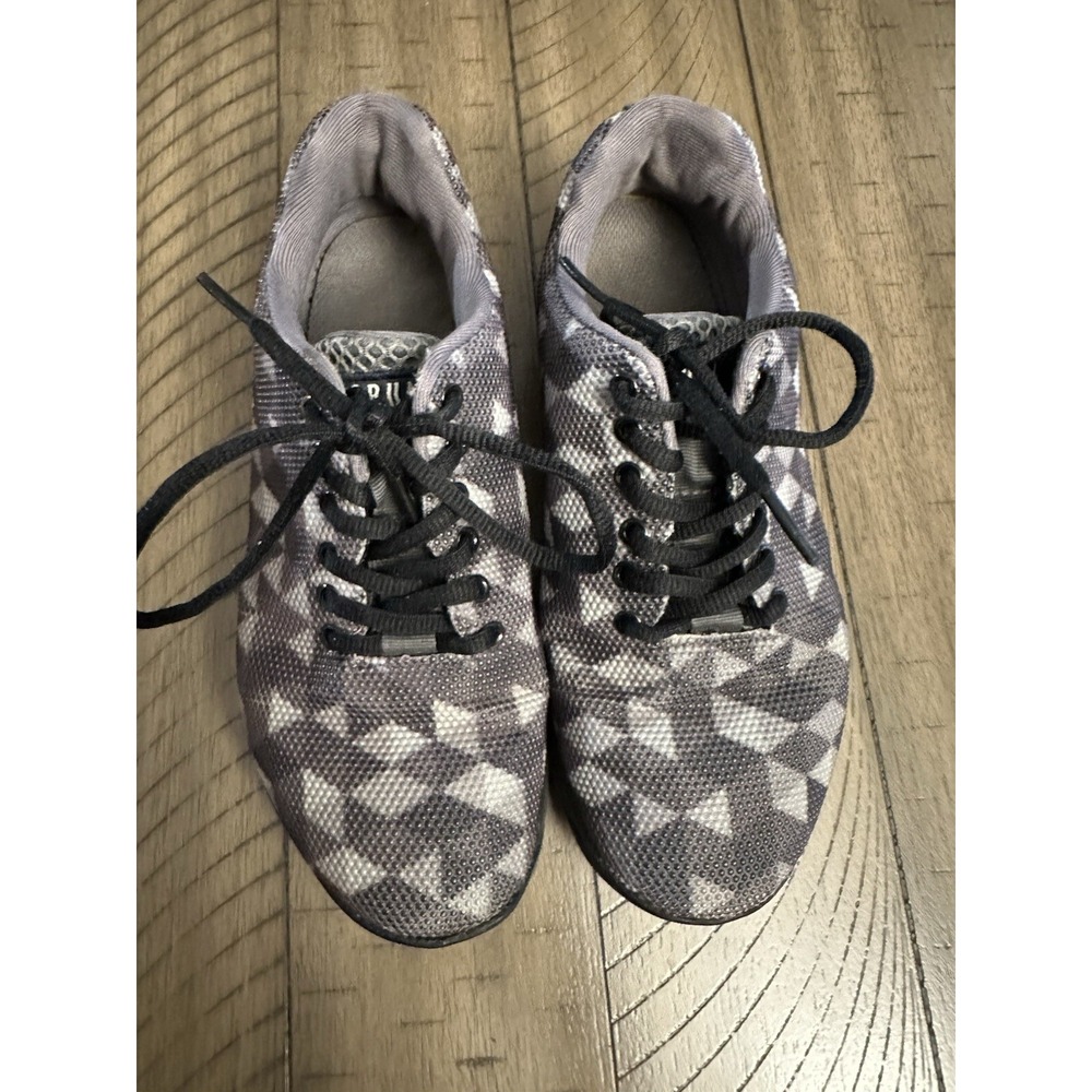 Nobull‎ Limited Edtion Tricamo Sneakers Womens Size 7 EUC - Picture 2 of 5